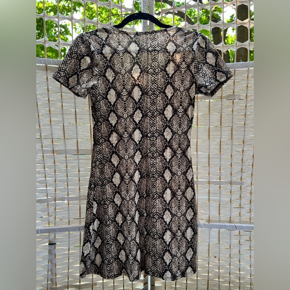 Summer Dress - Picture 4 of 6